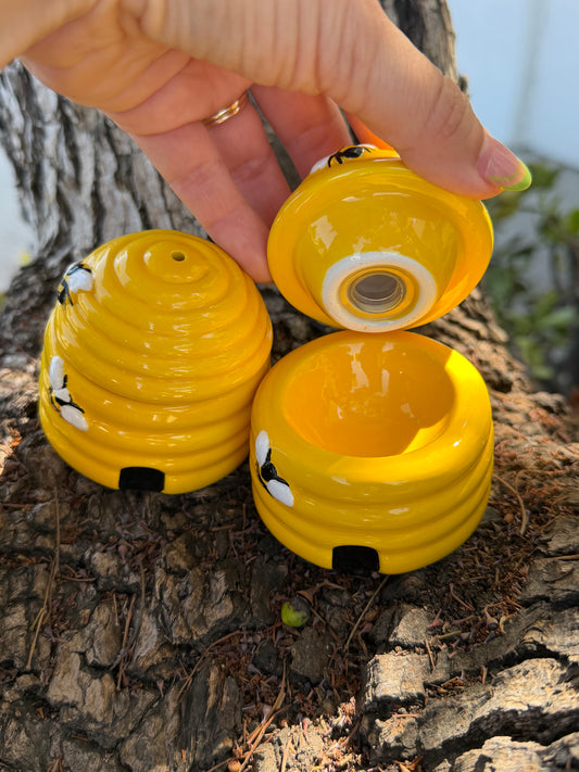 Bee Hive Salt & Pepper Shakers