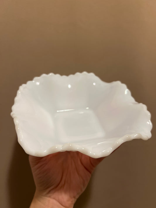 Milk glass Bowl
