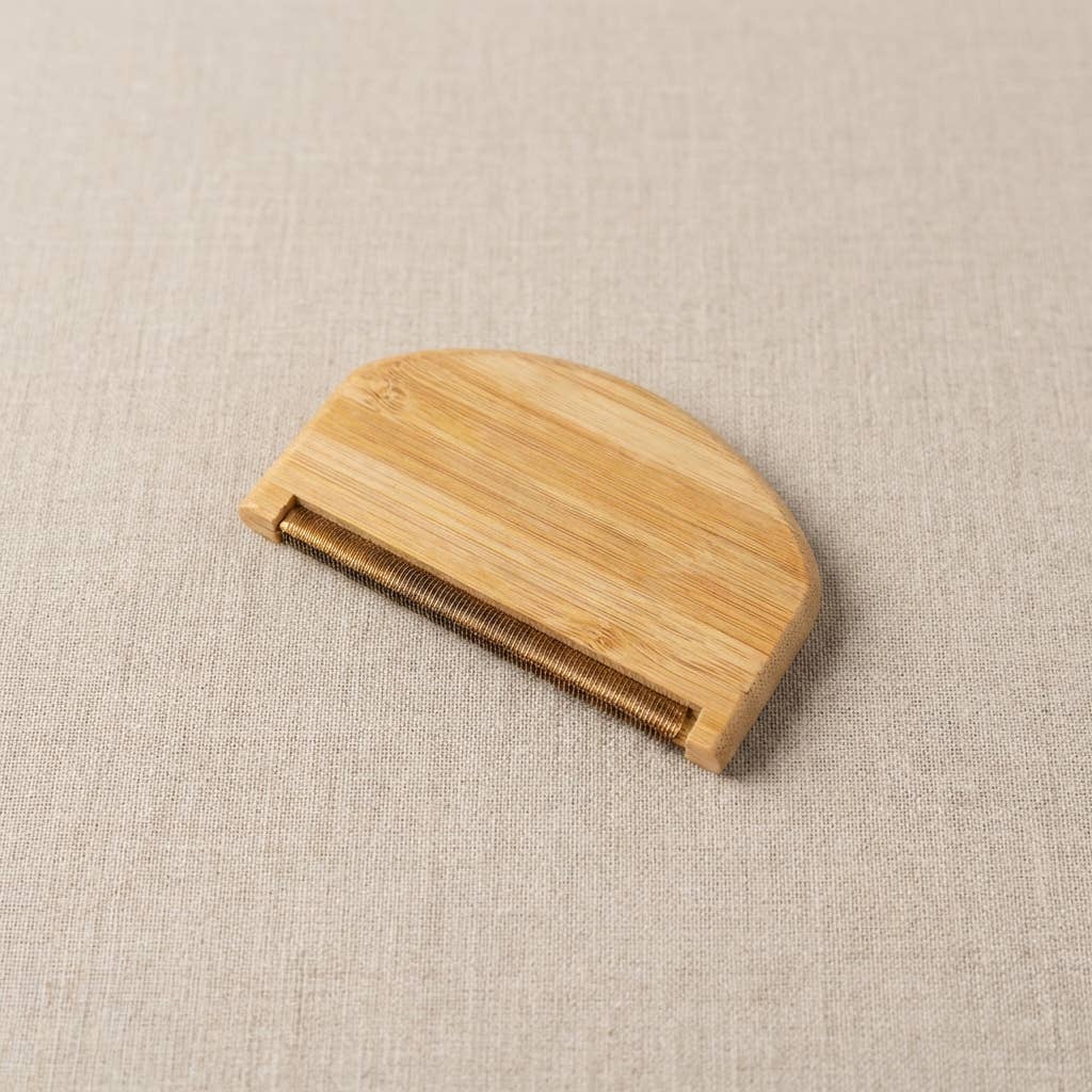 Bamboo Travel Lint Remover | Bestseller